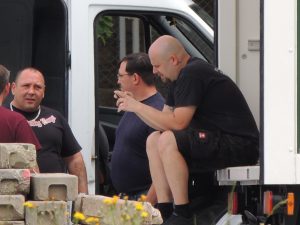 Roberto Graf, Gordon Richter und André Berghold beim Aufbau des Rock für Deutschland am 05.07.2013